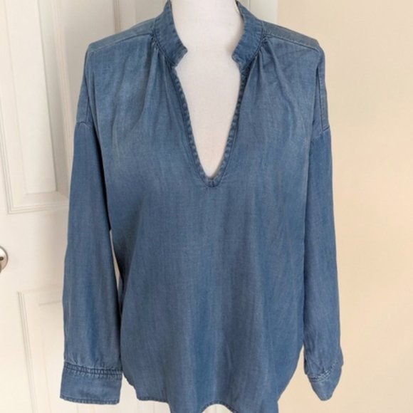Cloth & Stone/Anthro Chambray Denim V-Neck Top EUC - Picture 1 of 7